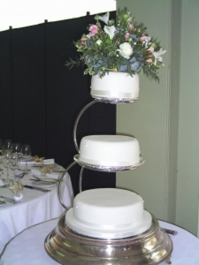 Top tier cake posy - Each product made to individual requirement and priced according to requirement
